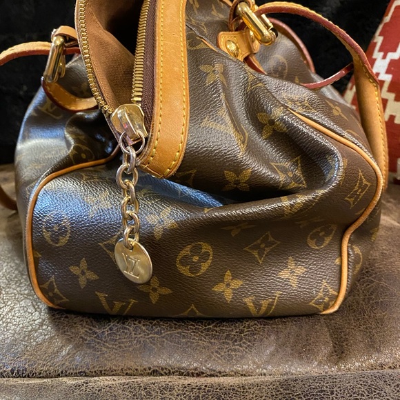 💋Authentic Louis Vuitton Tivoli GM💋 - Picture 5 of 12